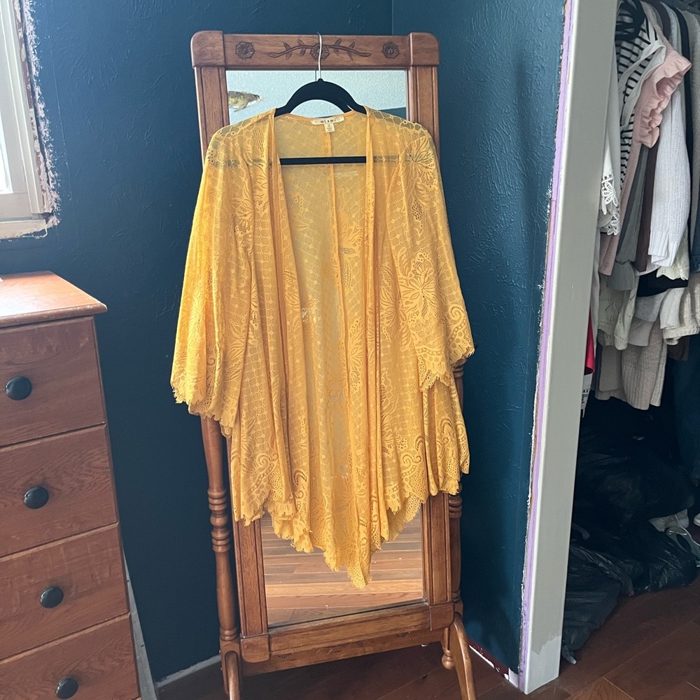 Miami Yellow Lace Kimono